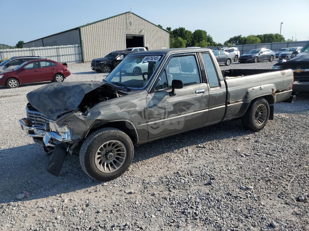 Toyota Hilux XTRACAB RN56 SR5 2.4L 4 1986
