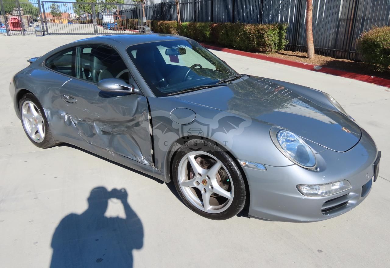Porsche 911 CARRERA 3.8L 6 2005