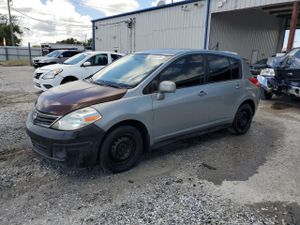 Nissan Versa S 1.8L 4 2009