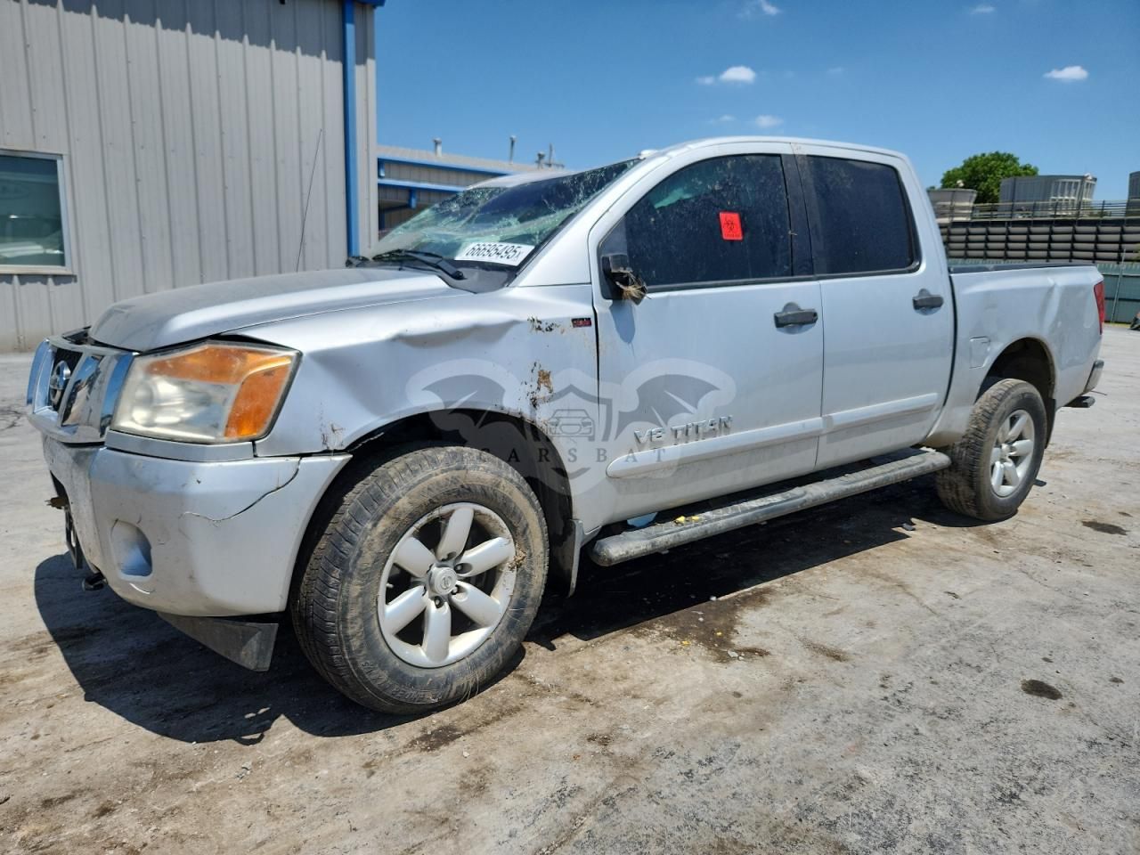 Nissan Titan S 5.6L 8 2014