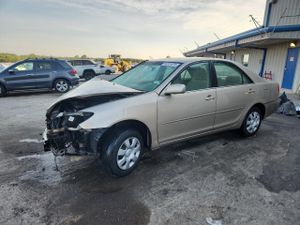 Toyota Camry LE 2.4L 4 2004