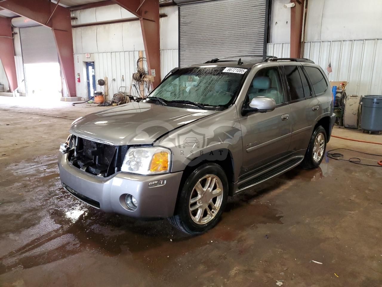 GMC Envoy DENALI 5.3L 8 2006