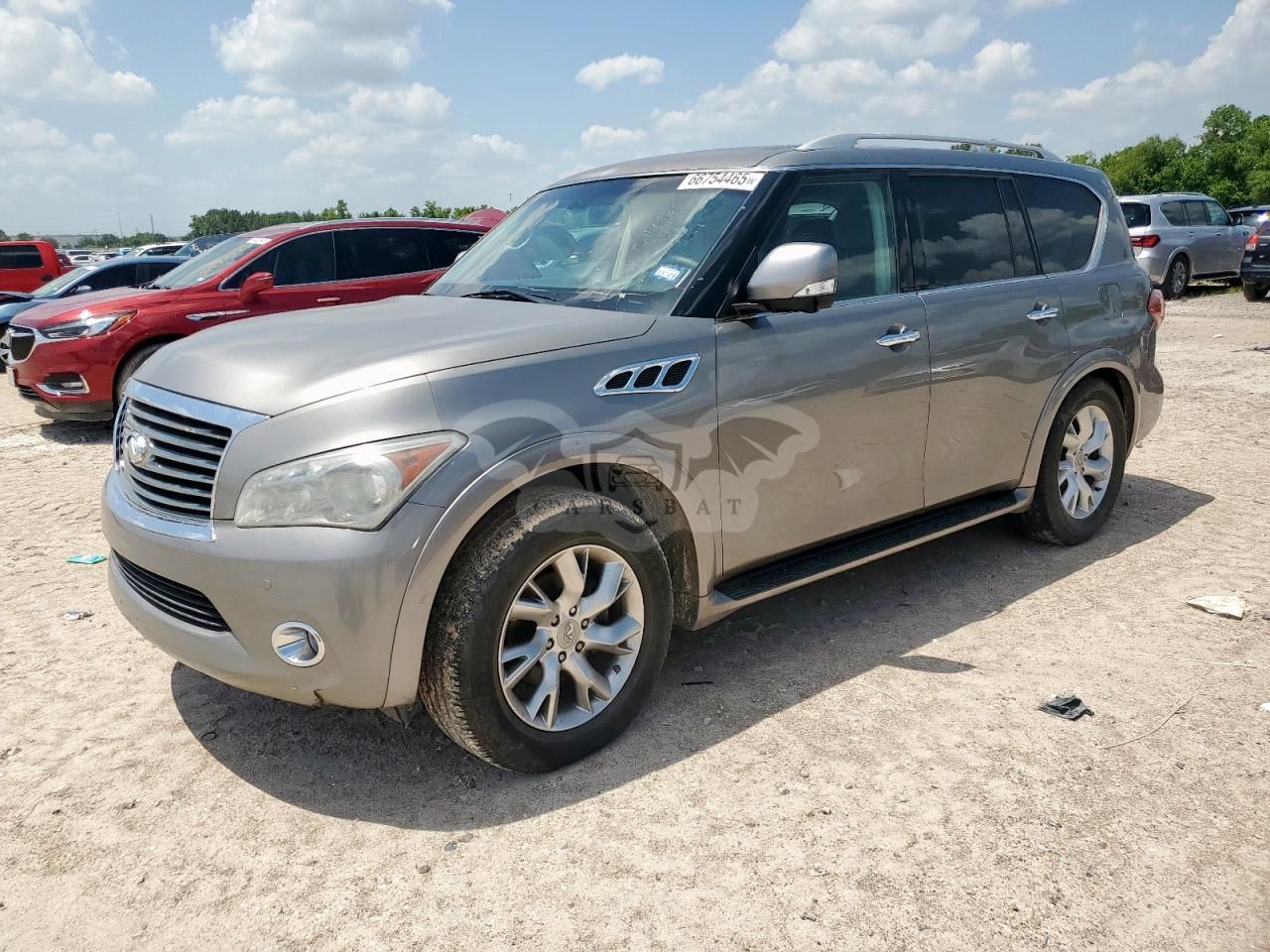 Infiniti QX56 5.6L 8 2013