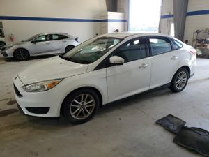 Ford Focus SE 2.0L 4 2016