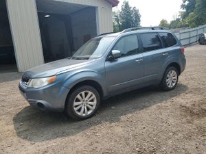 Subaru Forester 2.5X PREMIUM 2.5L 4 2012