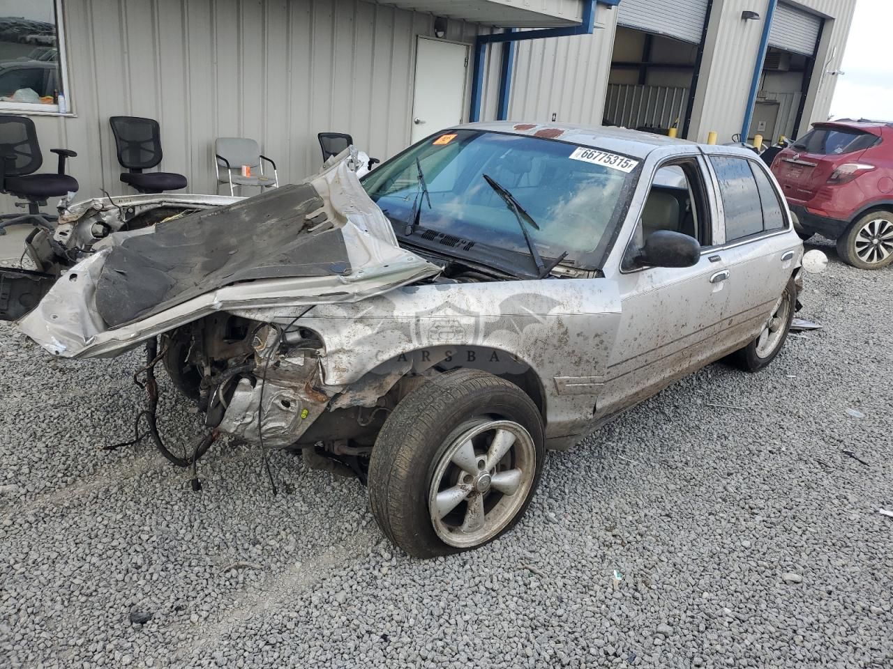 Ford Crown LX 4.6L 8 2004
