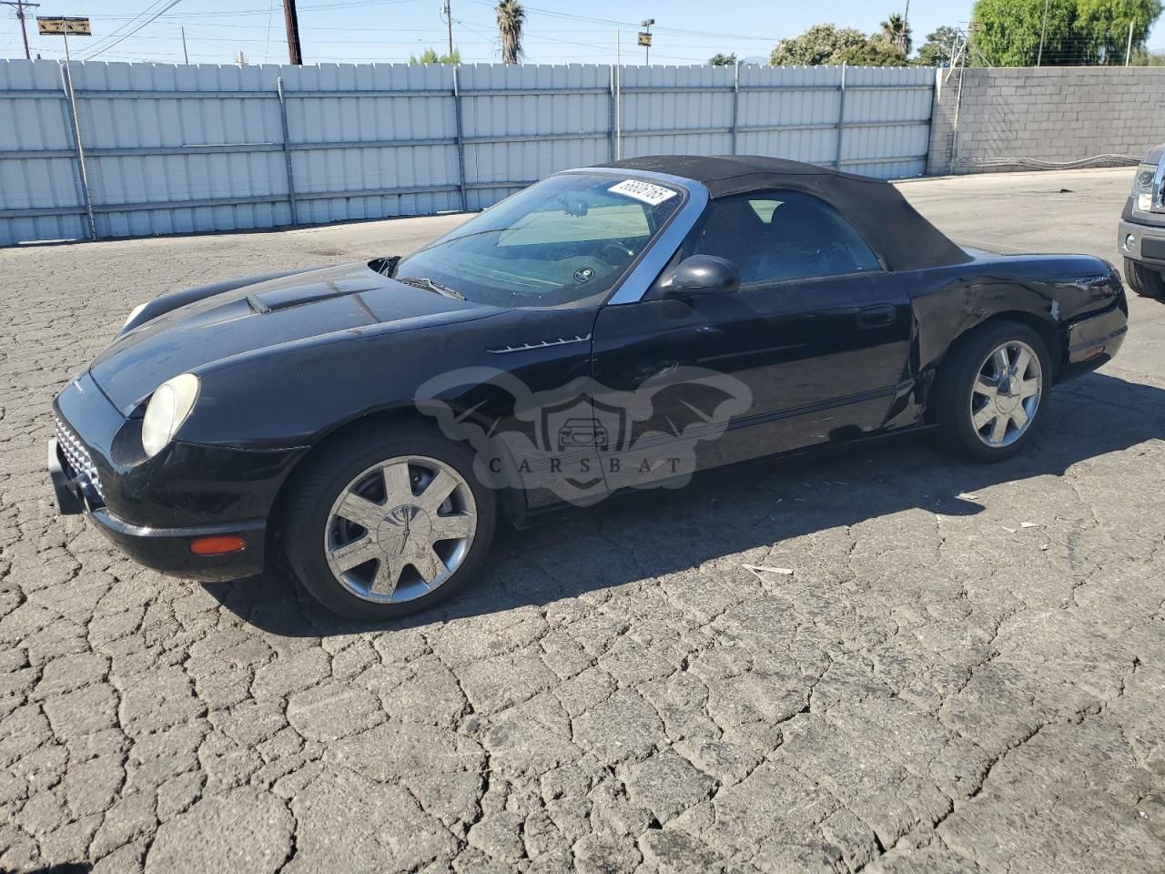 Ford Thunderbird 3.9L 8 2002