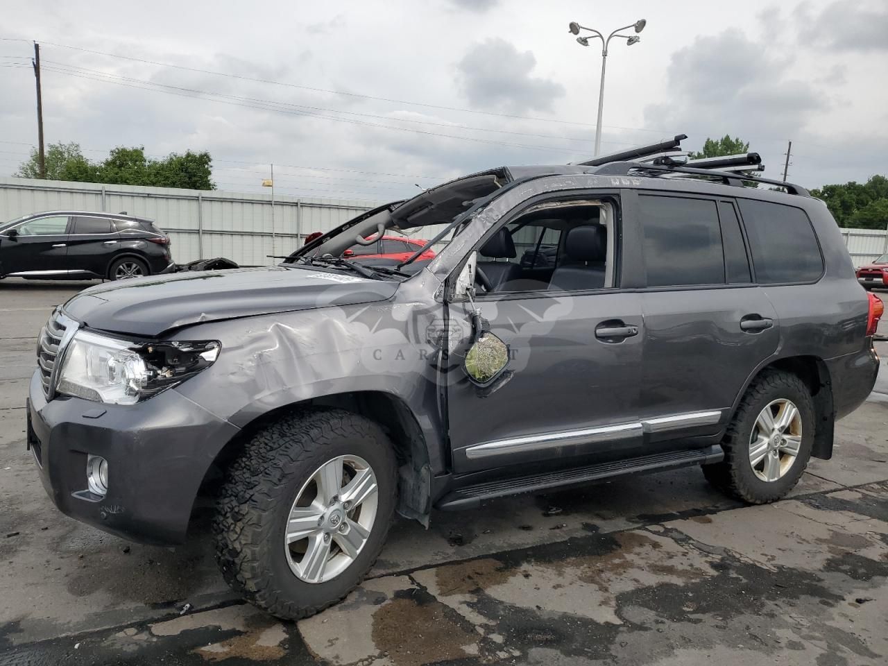 Toyota Land Cruiser 5.7L 8 2015