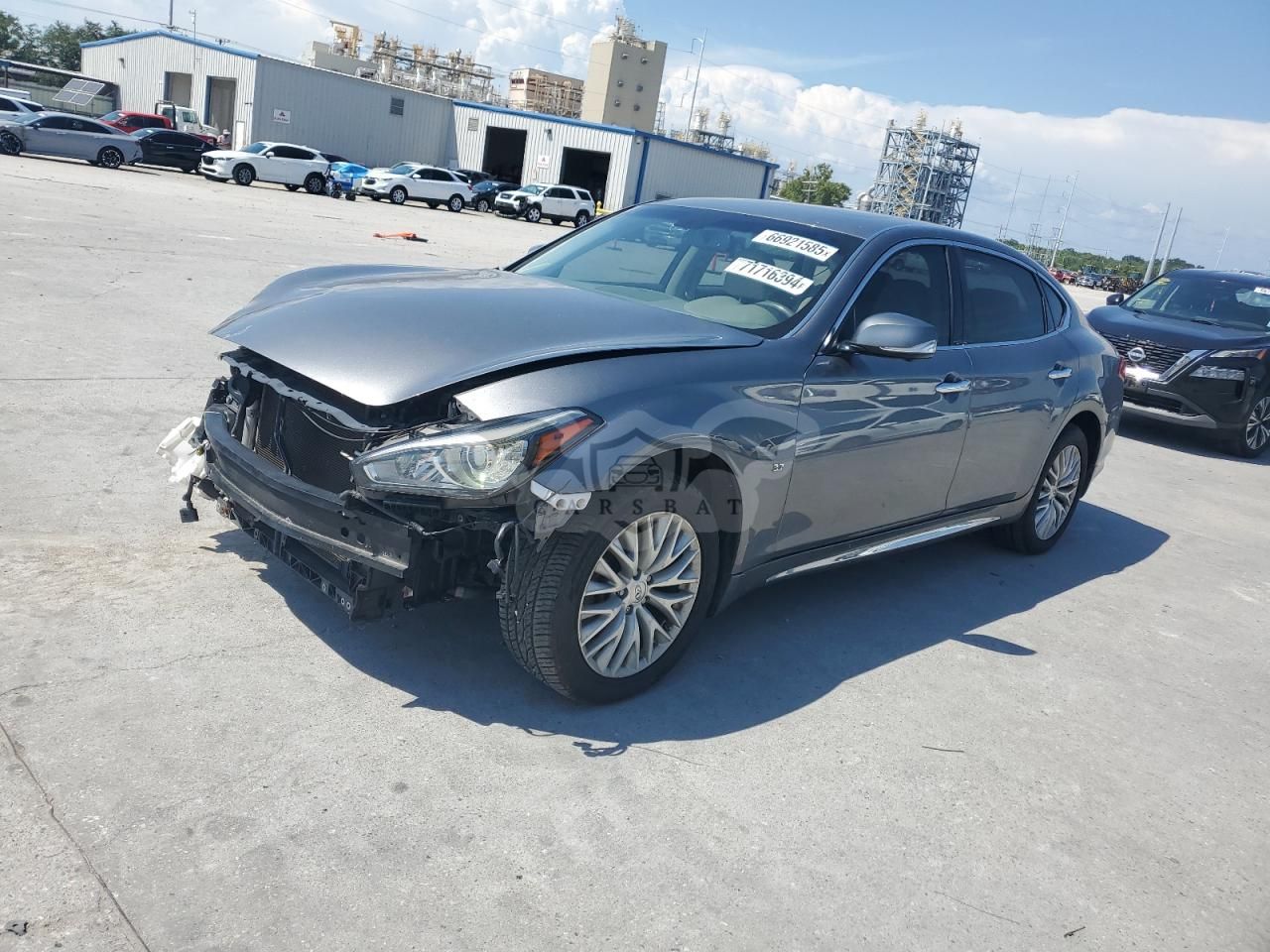 Infiniti Q70 3.7 3.7L 6 2015