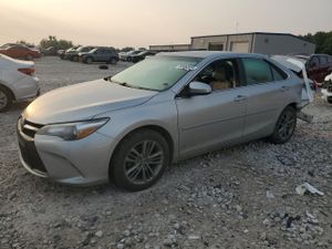 Toyota Camry LE 2.5L 4 2015