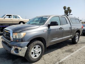 Toyota Tundra DOUBLE CAB SR5 5.7L 8 2012