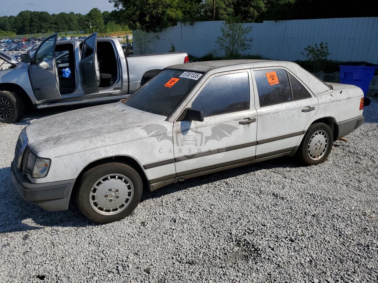 Mercedes-Benz 300 E 3.0L 6 1989