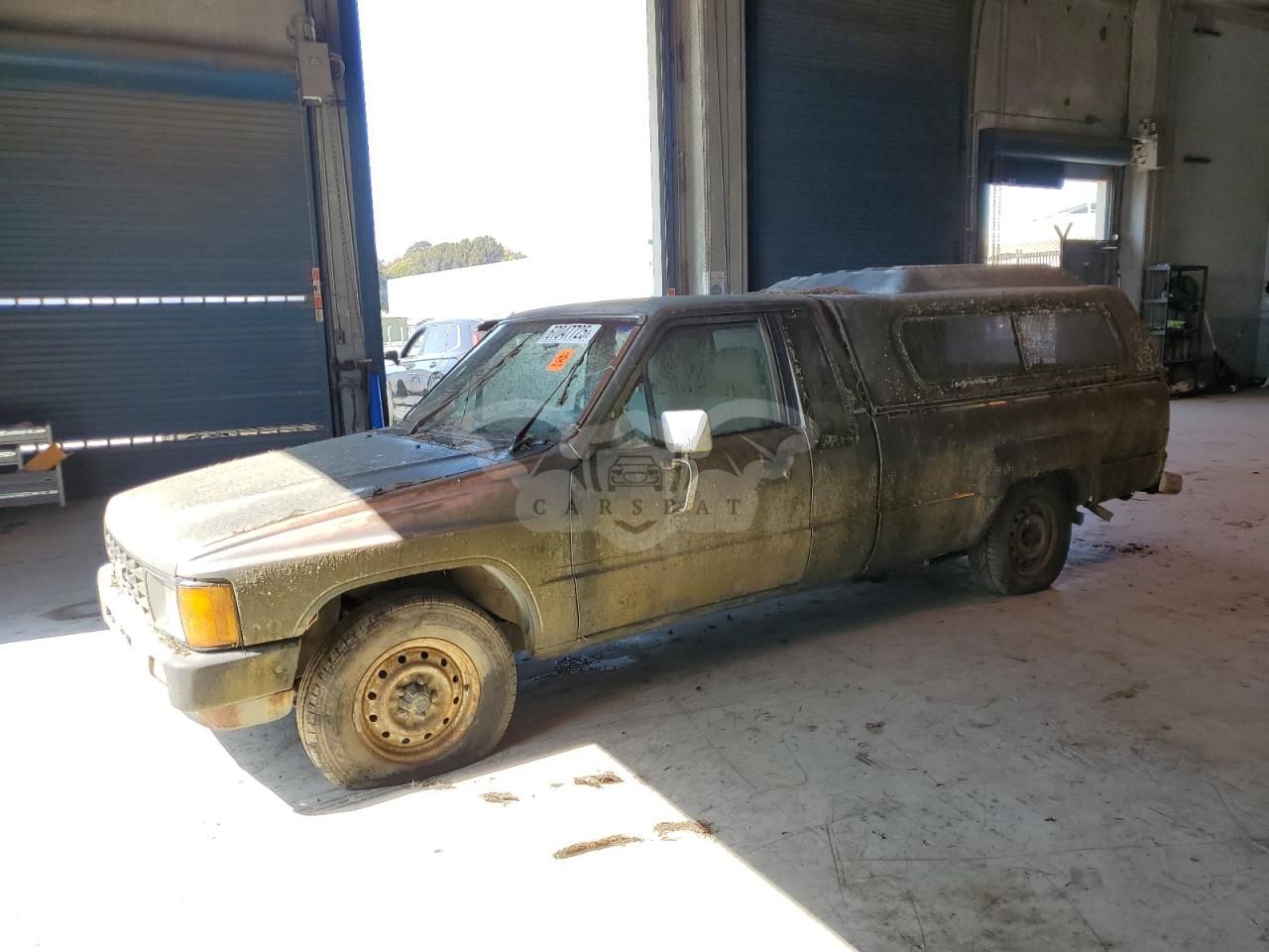 Toyota Hilux XTRACAB RN70 DLX 2.4L 4 1986