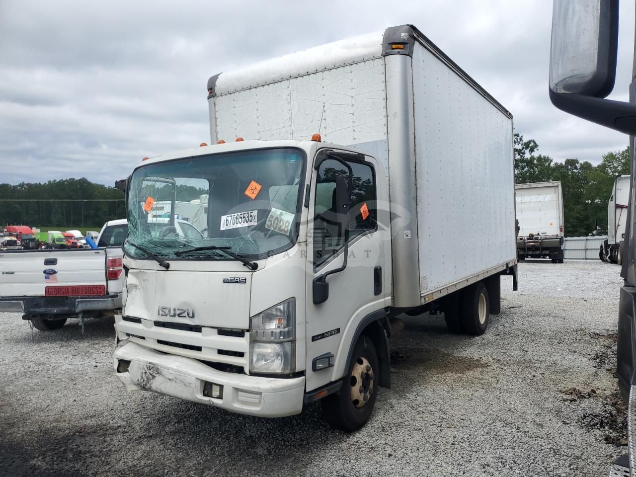 Isuzu NPR 6.0L 8 2012