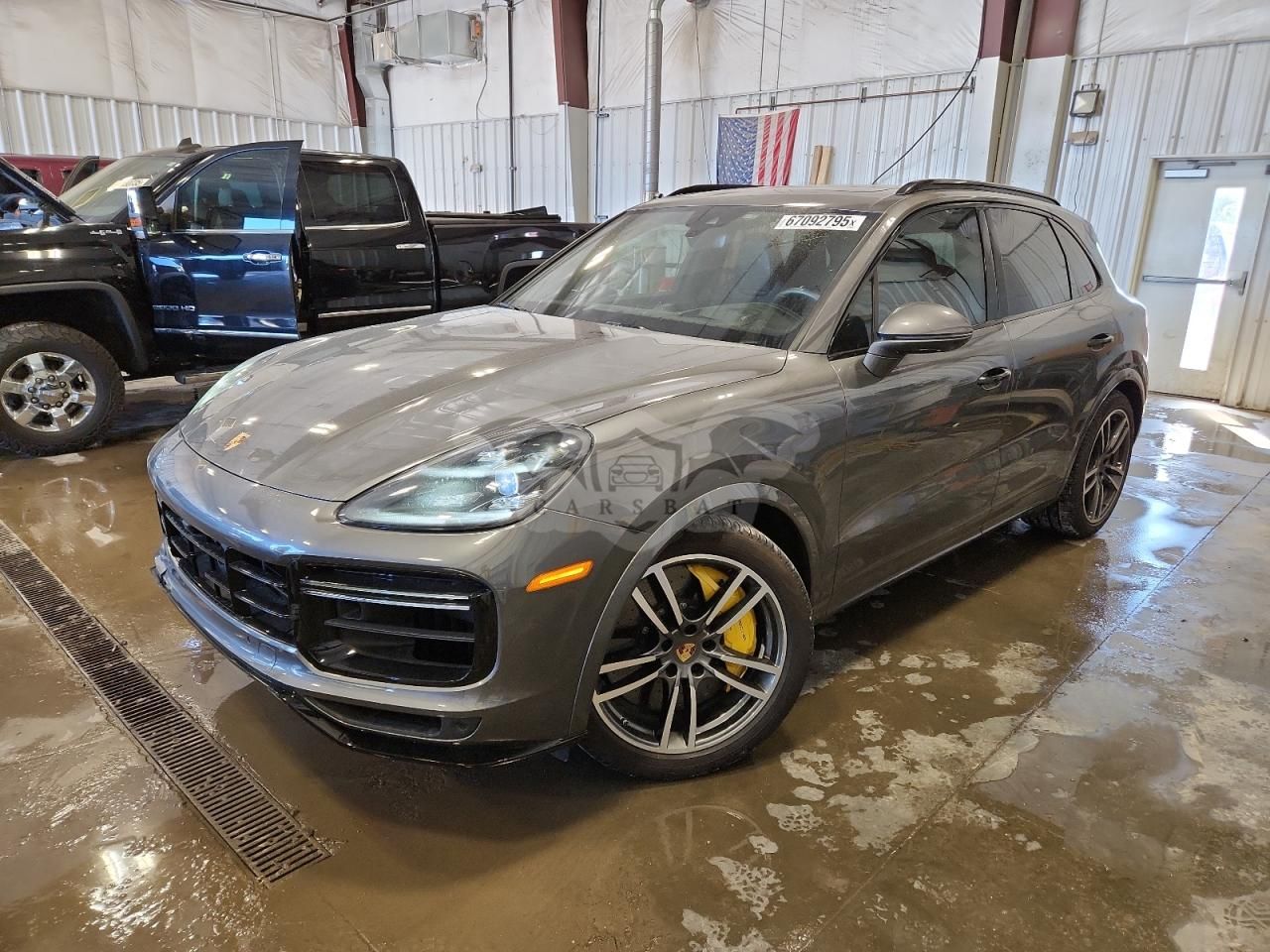 Porsche Cayenne TURBO 4.0L 8 2019