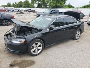 Volkswagen Passat SE 2.5L 5 2013