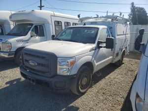 Ford F-350 SUPER DUTY 6.2L 8 2013