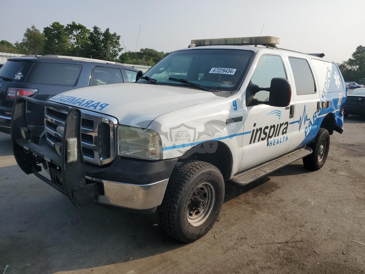 Ford Excursion XLT 6.8L 10 2005
