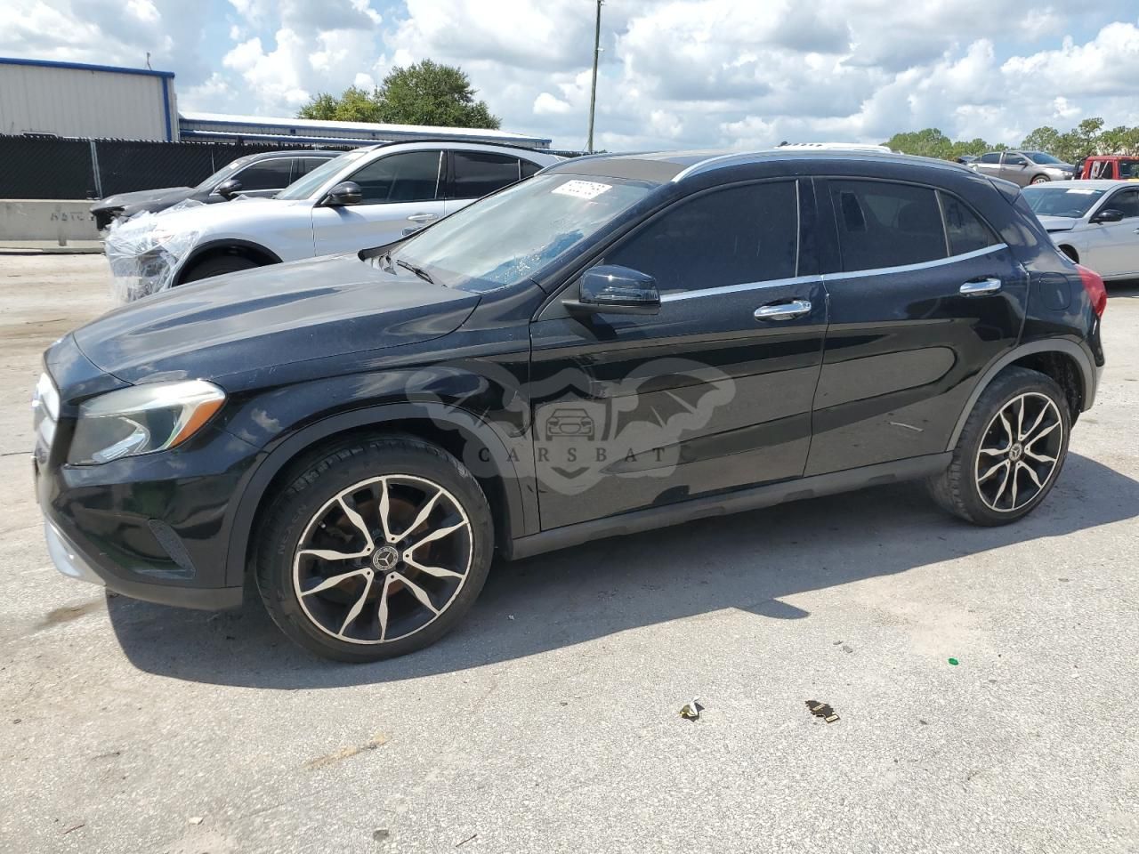 Mercedes-Benz GLA 250 4MATIC 2.0L 4 2015