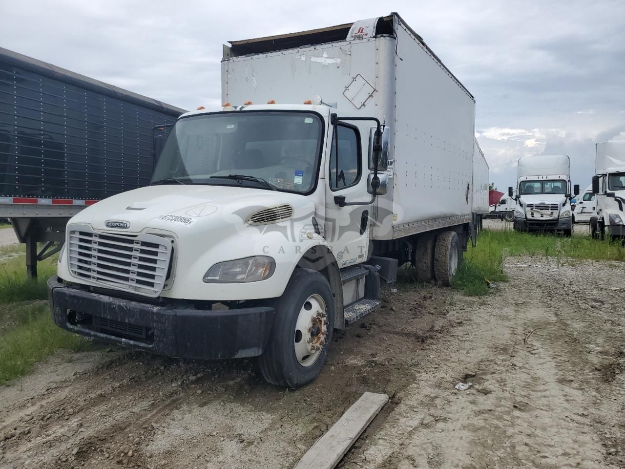 Freightliner Business Class M2 106 MEDIUM DUTY 6.7L 6 2011