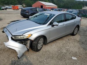 Ford Fusion S 2.5L 4 2013