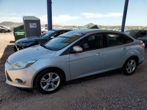 Ford Focus SE 2.0L 4 2013