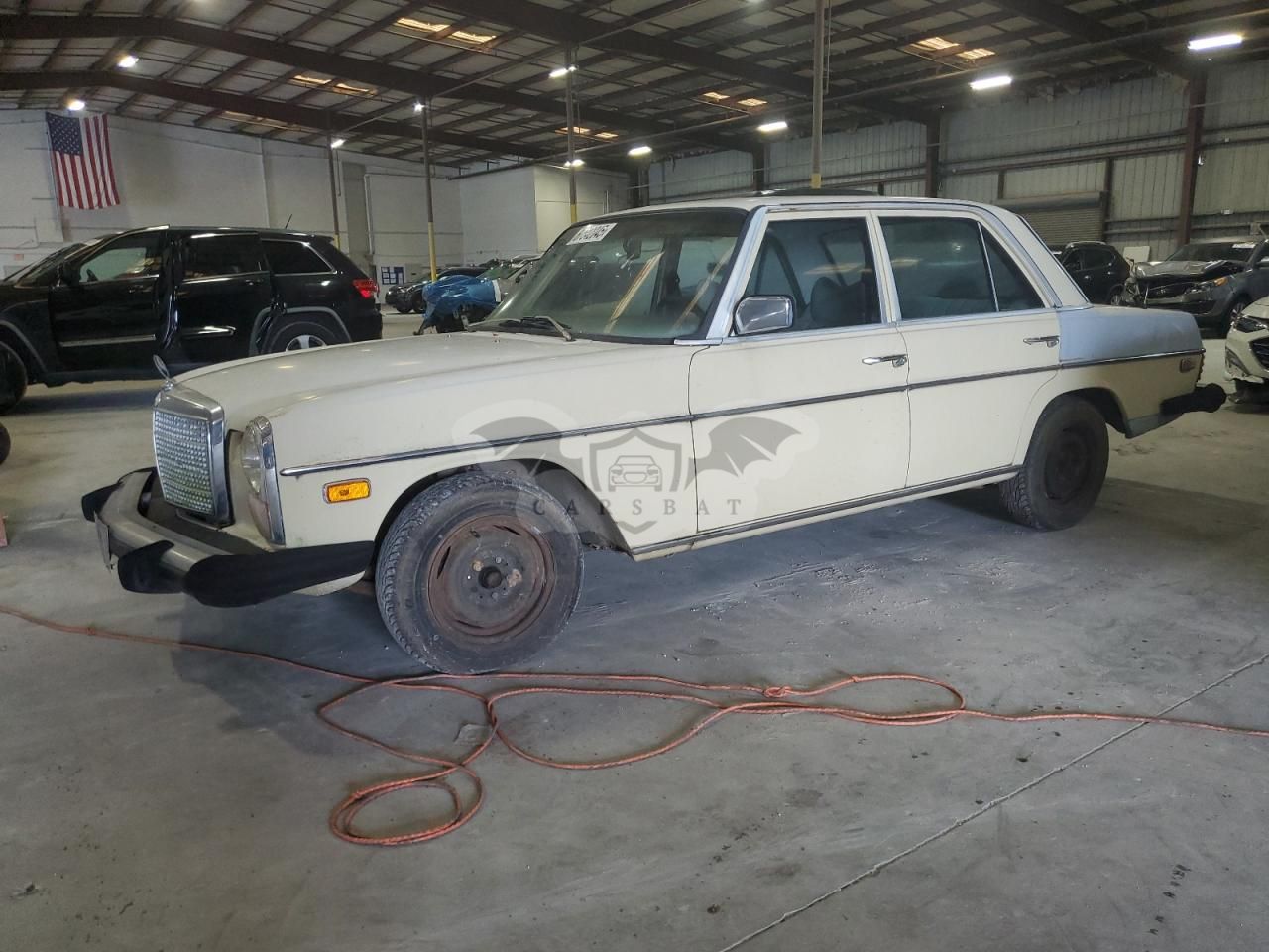 Mercedes-Benz 230 1975