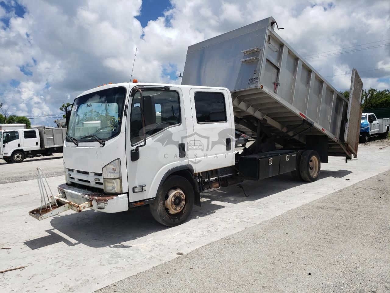 Isuzu NPR 6.0L 8 2015