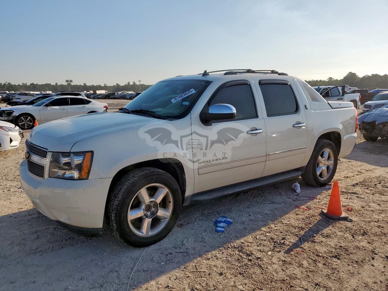 Chevrolet Avalanche LTZ 5.3L 8 2013