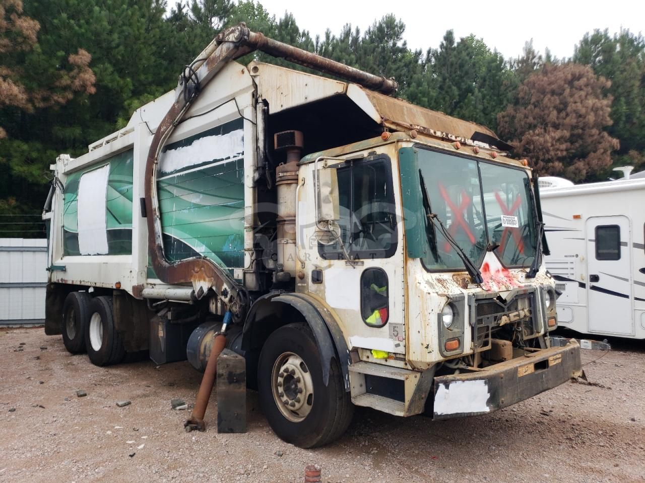 Mack 600 MRU600 10.8L 6 2010