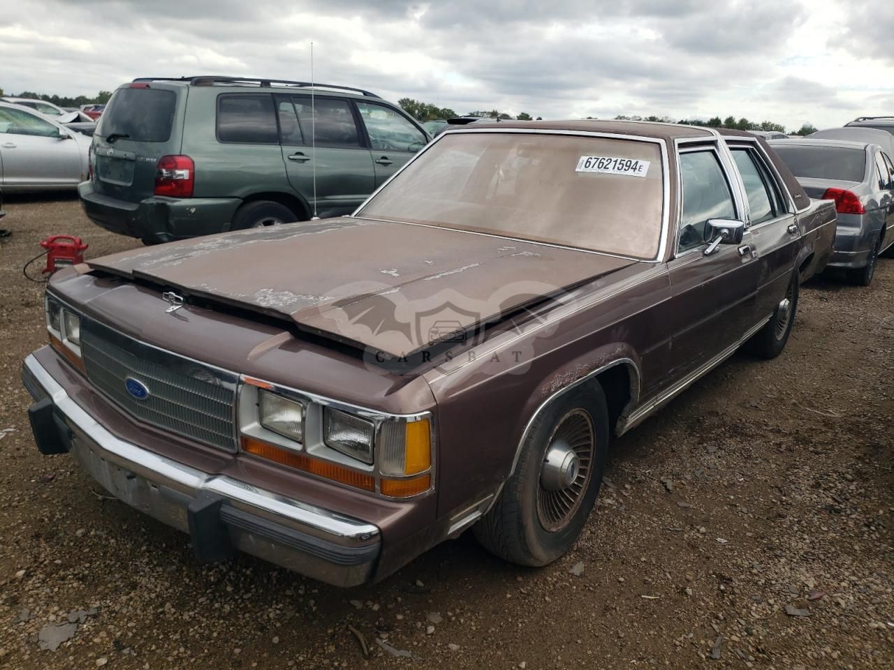 Ford Crown LX 5.0L 8 1989
