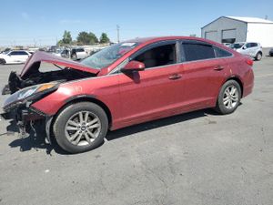 Hyundai Sonata SE 2.4L 4 2015
