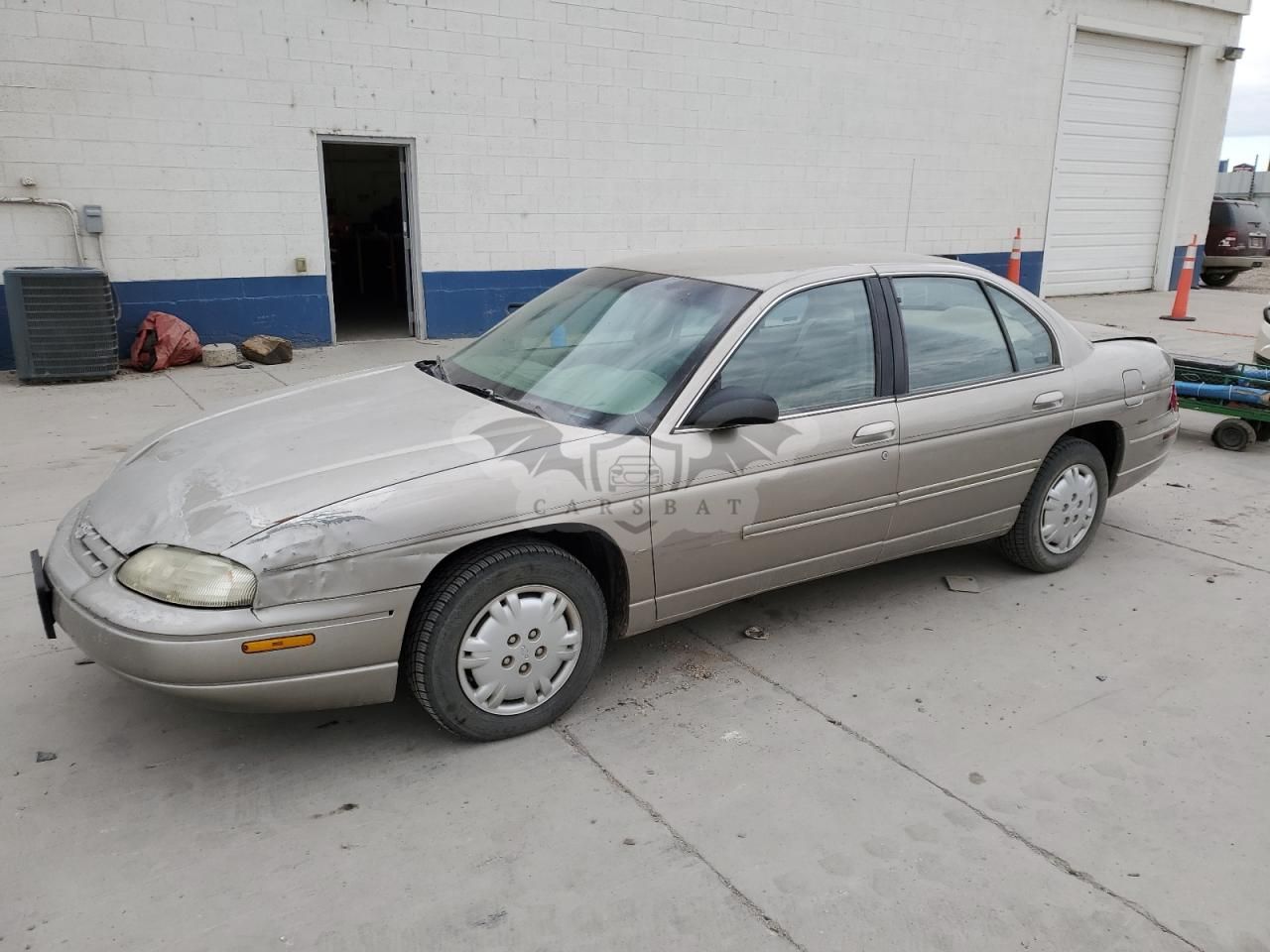 Chevrolet Lumina BASE 3.1L 6 1999