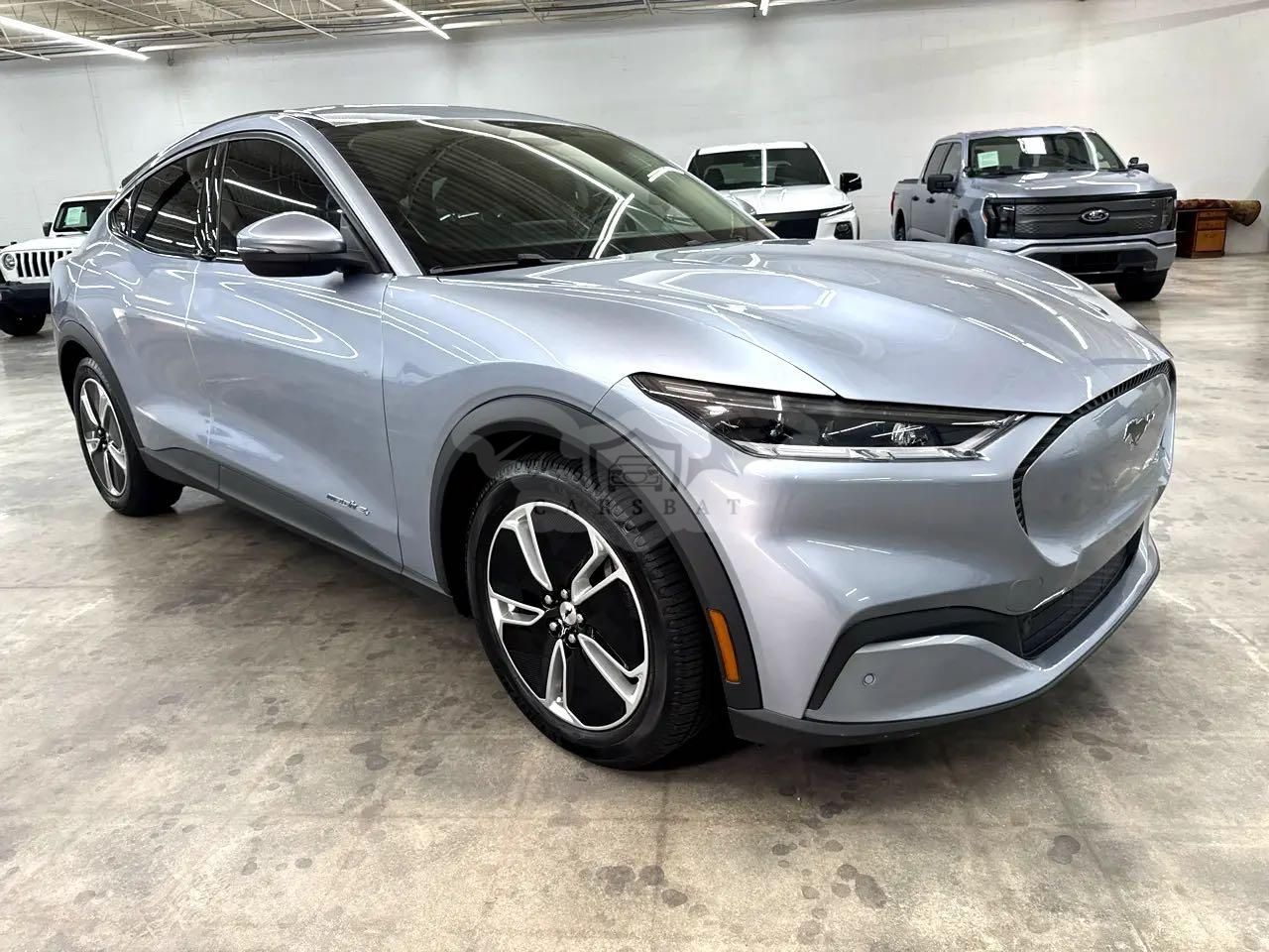 Ford Mustang Mach-E SELECT 2022