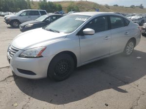 Nissan Sentra S 1.8L 4 2015