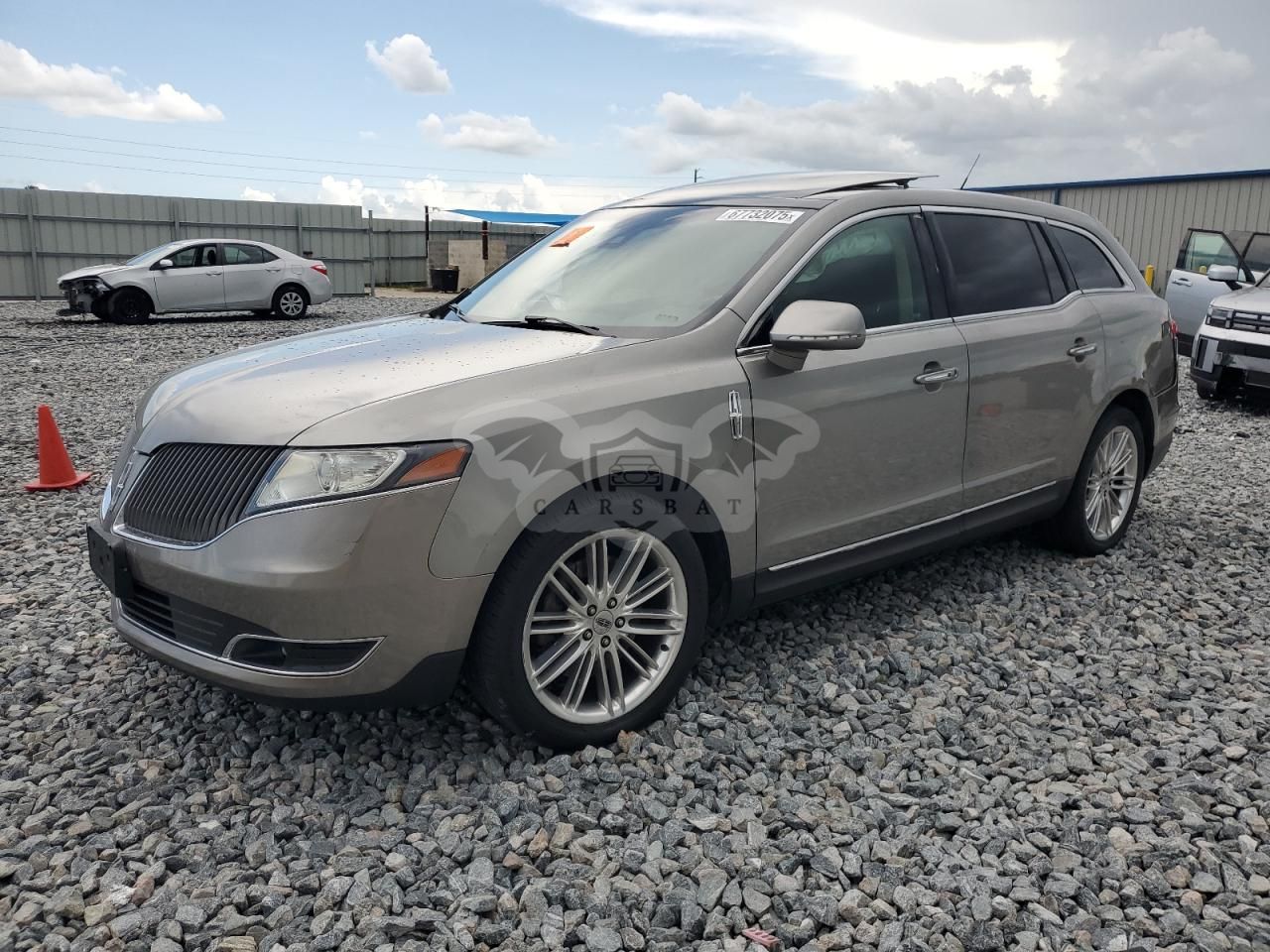 Lincoln MKT 3.5L 6 2015