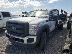 Ford F550 SUPER DUTY 6.7L 8 2015