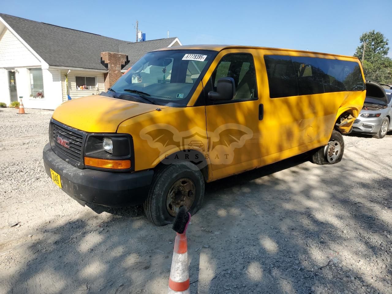 GMC Savana G3500 LS 6.0L 8 2012