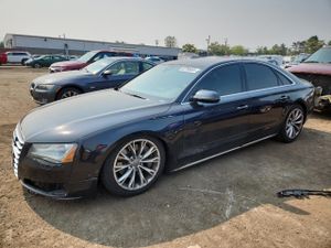 Audi A8 QUATTRO 4.2L 8 2011