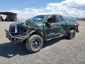 Toyota Tundra DOUBLE CAB SR5 4.6L 8 2011
