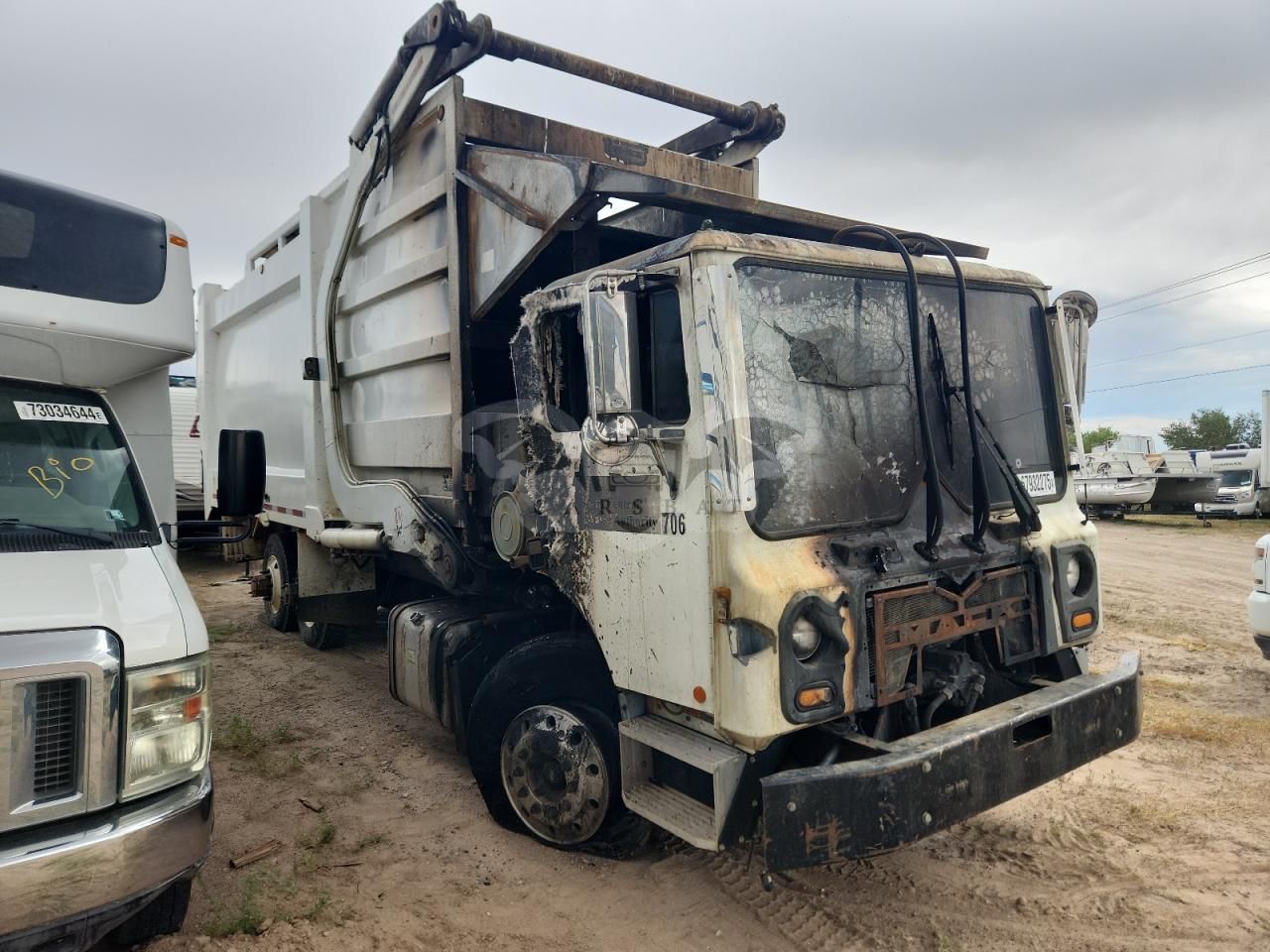 Mack 600 MRU600 10.8L 6 2015