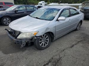 Toyota Camry BASE 2.5L 4 2011