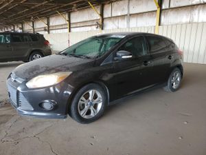 Ford Focus SE 2.0L 4 2013