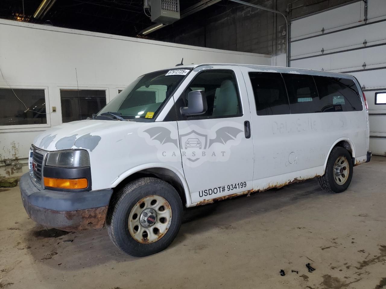 GMC Savana G1500 LT 5.3L 8 2011