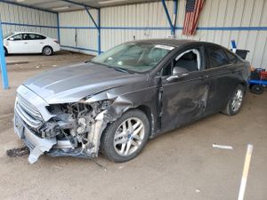 Ford Fusion SE 2.5L 4 2013