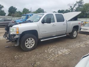 Chevrolet Silverado 2500 K2500 HEAVY DUTY LTZ 6.6L 8 2012
