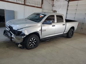 RAM 2500 ST 5.7L 8 2015