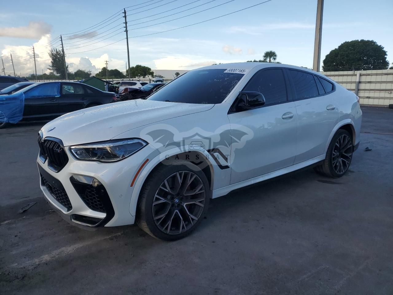 BMW X6 M 4.4L 8 2021