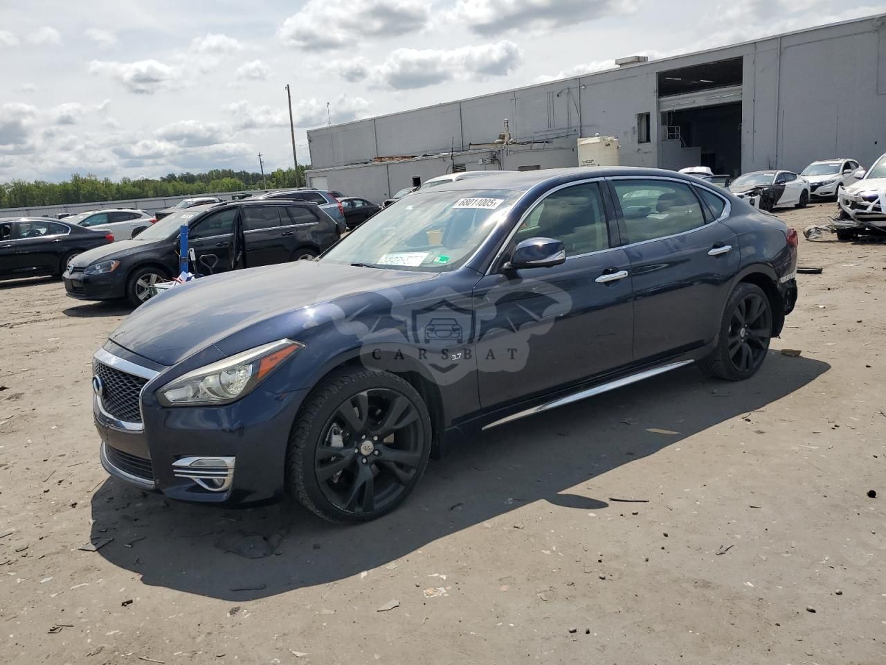 Infiniti Q70 3.7 3.7L 6 2015