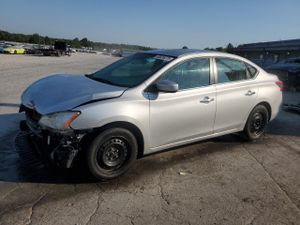 Nissan Sentra S 1.8L 4 2015